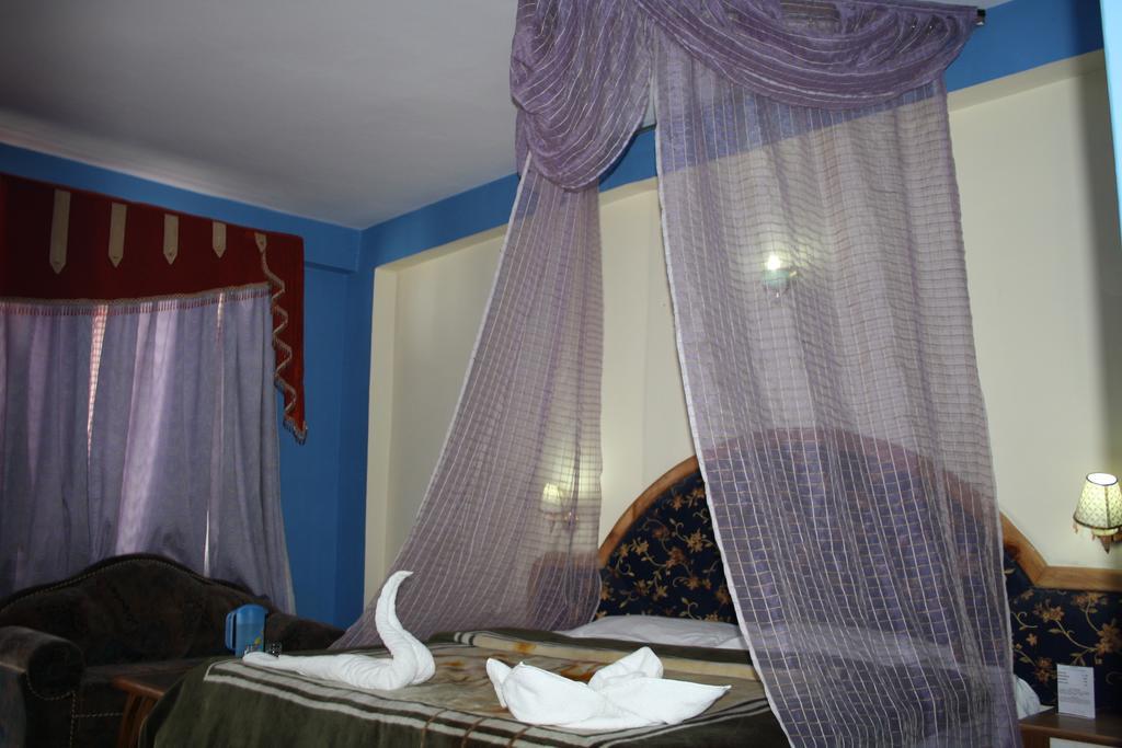 Hotel Ocean Blue Manali Eksteriør billede